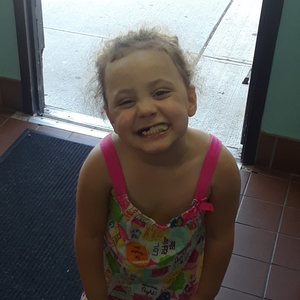 Meet your Posher, Laura